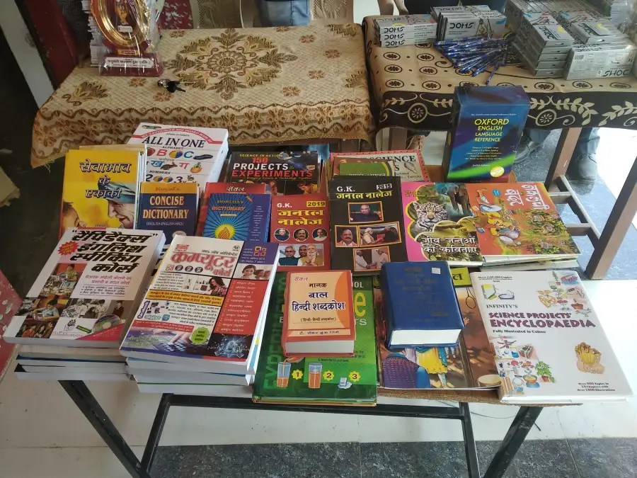 Stationery distribution, photo 9