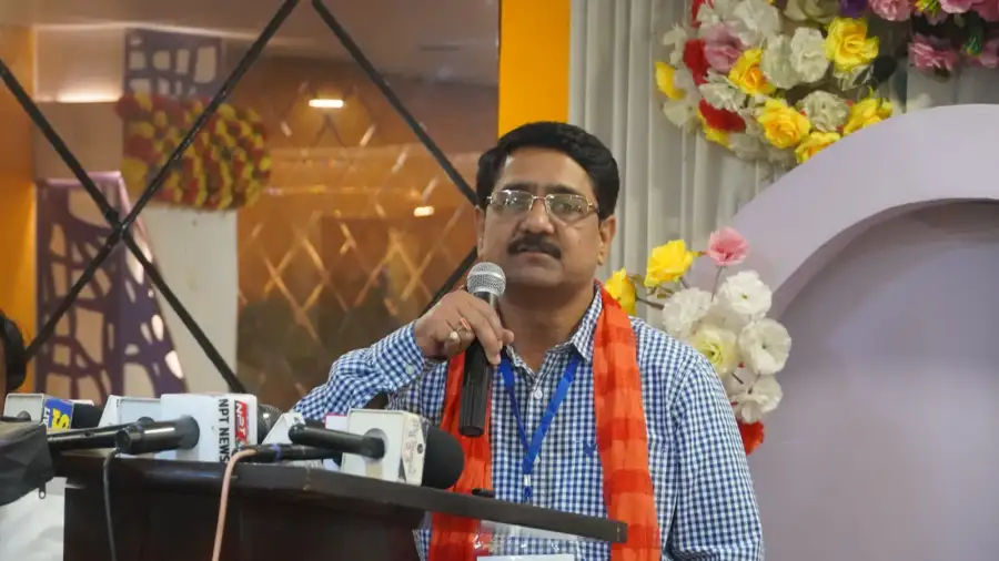 A guest speaks at the Dashak Samvad